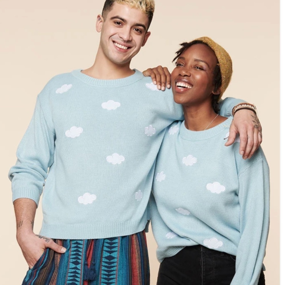 Cloudy blue sweater